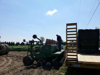 Blowing in Seed Corn 2016 05 22 420w 315h